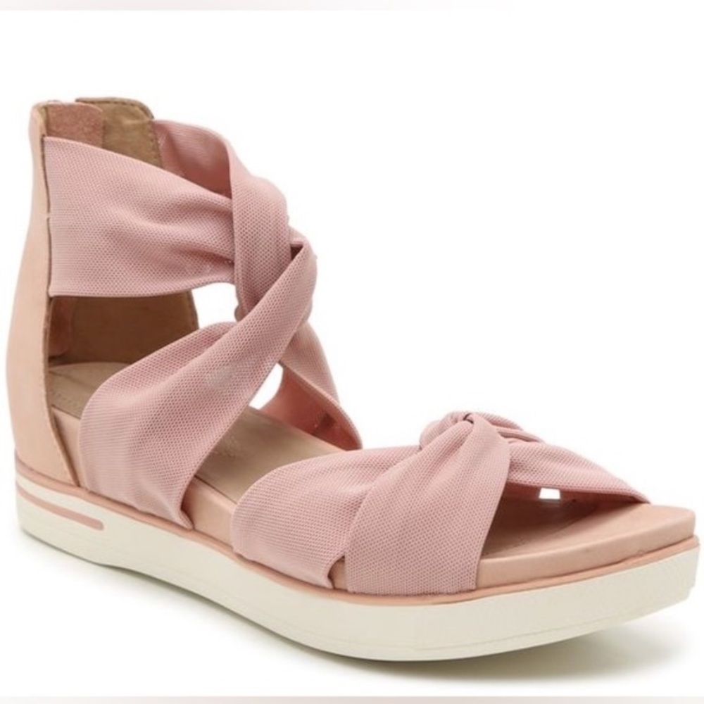Eileen Fisher Zanya Pink Nude Wedge Sandals Sz 6